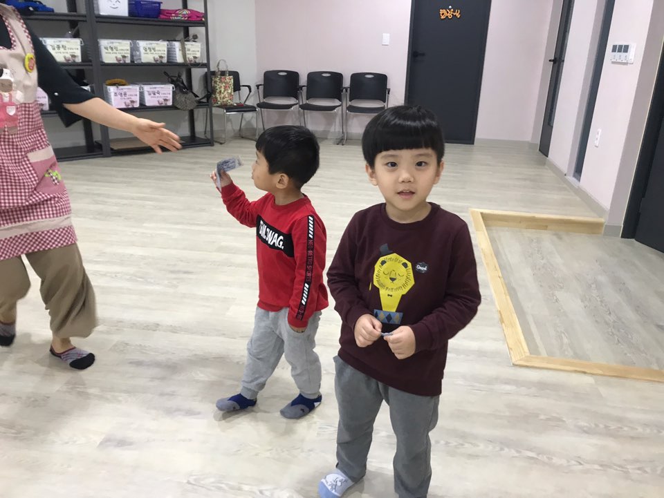 KakaoTalk_20190522_182821264_08.jpg